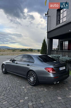 Седан Mercedes-Benz E-Class 2017 в 