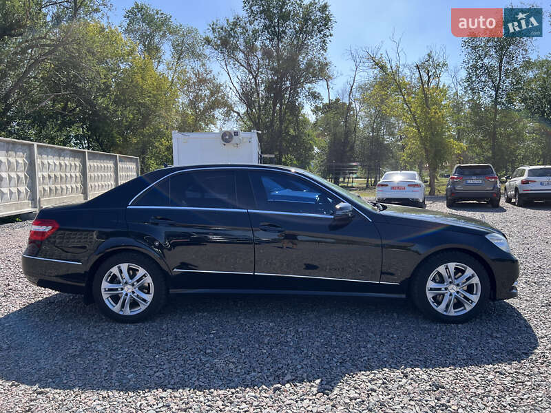 Седан Mercedes-Benz E-Class 2011 в Черкассах