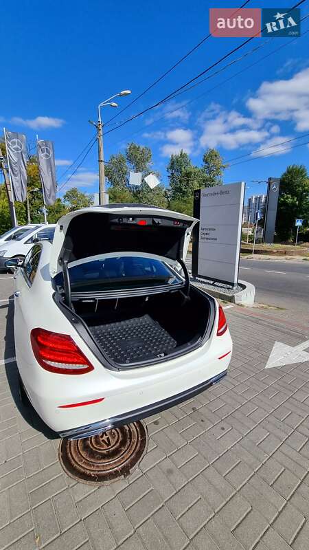 Седан Mercedes-Benz E-Class 2018 в Дніпрі