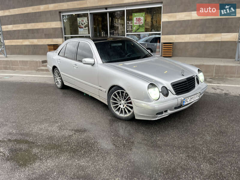 Mercedes-Benz E-Class 2000