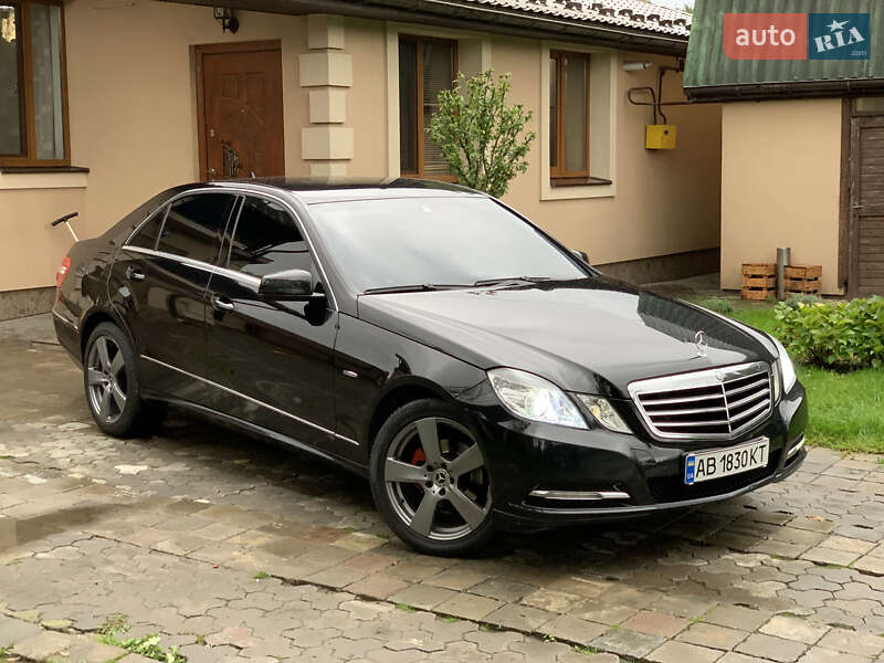 Mercedes-Benz E-Class 2011