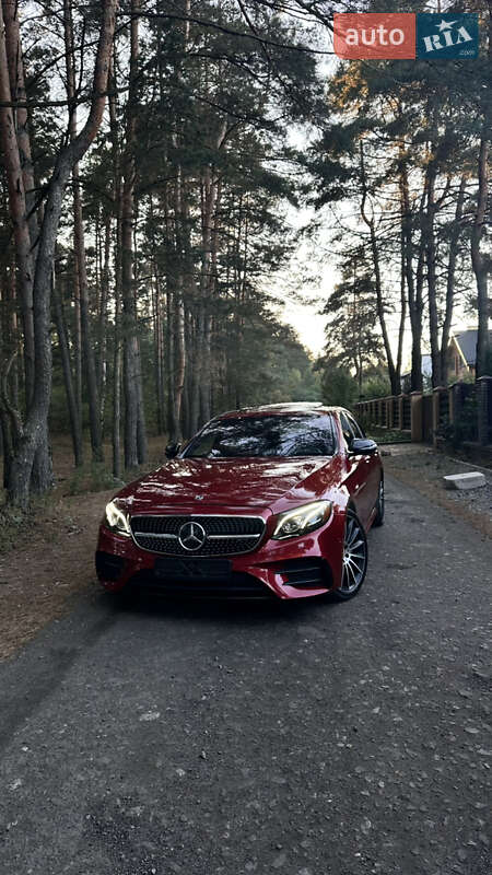Седан Mercedes-Benz E-Class 2017 в Києві