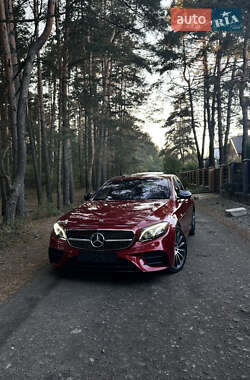 Седан Mercedes-Benz E-Class 2017 в 