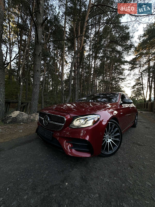Седан Mercedes-Benz E-Class 2017 в Києві