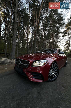 Седан Mercedes-Benz E-Class 2017 в 