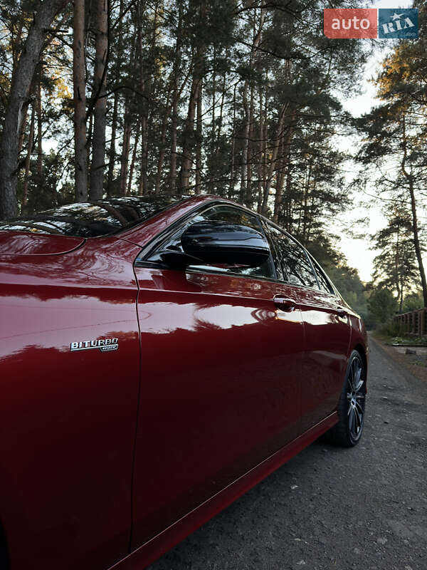 Седан Mercedes-Benz E-Class 2017 в Києві