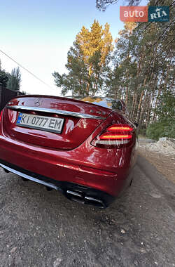 Седан Mercedes-Benz E-Class 2017 в 