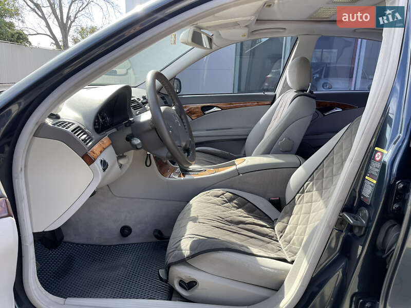 Седан Mercedes-Benz E-Class 2002 в Полтаве