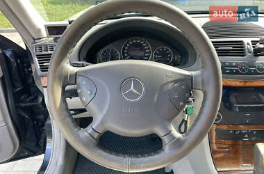 Седан Mercedes-Benz E-Class 2002 в 
