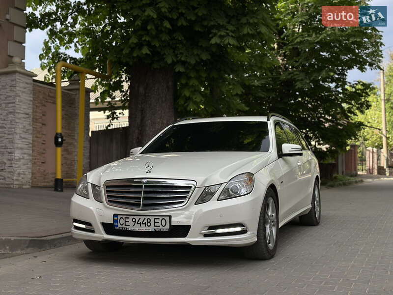 Универсал Mercedes-Benz E-Class 2012 в Черновцах