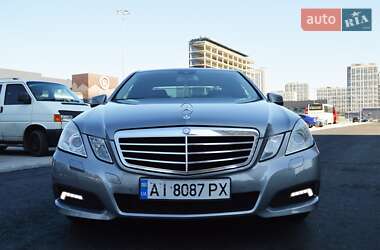 Седан Mercedes-Benz E-Class 2010 в 