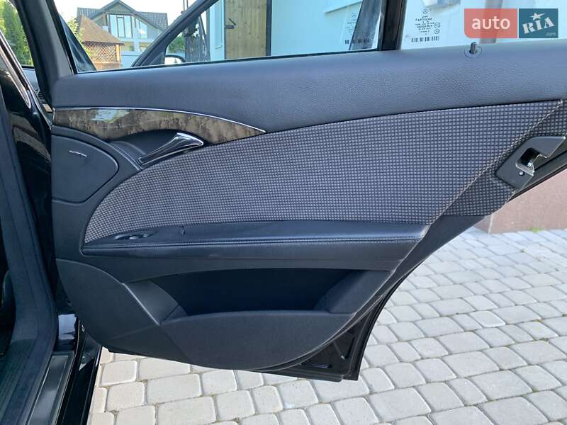 Седан Mercedes-Benz E-Class 2004 в Ивано-Франковске