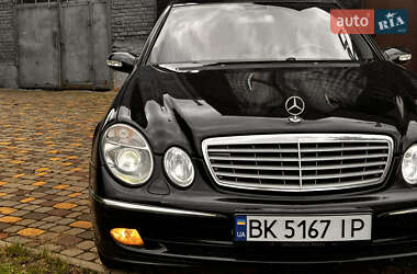 Седан Mercedes-Benz E-Class 2002 в 