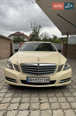 Седан Mercedes-Benz E-Class 2012 в Дунаевцах