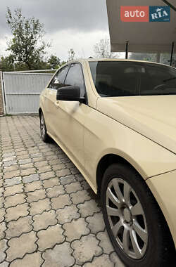 Седан Mercedes-Benz E-Class 2012 в 