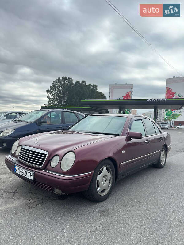 Mercedes-Benz E-Class 1996