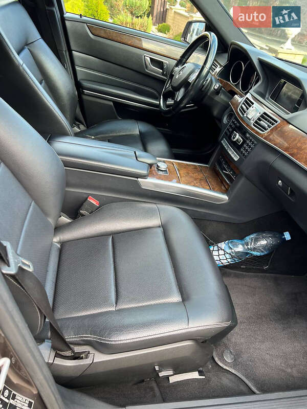 Седан Mercedes-Benz E-Class 2014 в Львові фото 5 Седан Mercedes-Benz E-Class 2014 в Львові