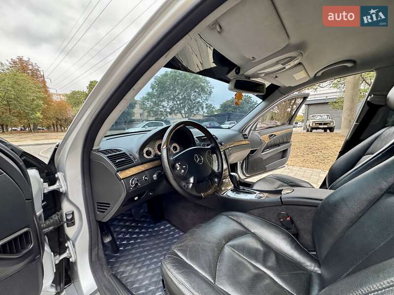 Седан Mercedes-Benz E-Class 2006 в Одессе