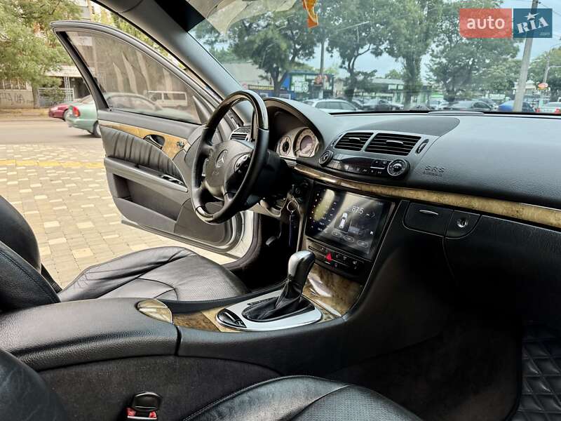 Седан Mercedes-Benz E-Class 2006 в Одессе