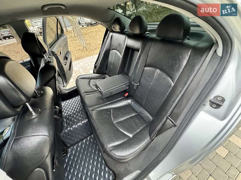 Седан Mercedes-Benz E-Class 2006 в Одессе