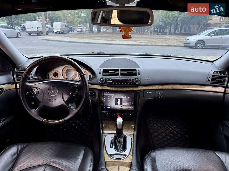 Седан Mercedes-Benz E-Class 2006 в Одессе