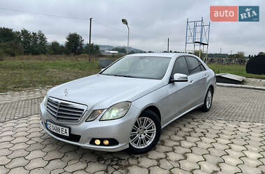Седан Mercedes-Benz E-Class 2009 в Чернівцях