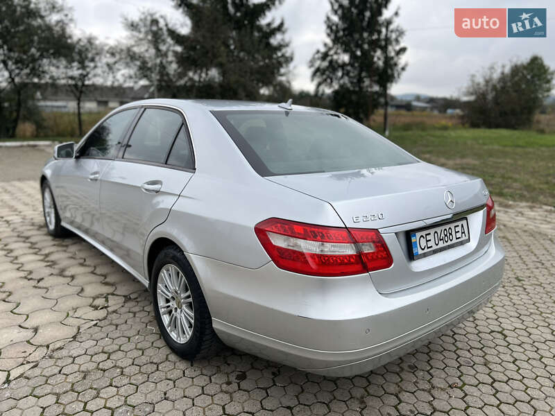 Седан Mercedes-Benz E-Class 2009 в Черновцах