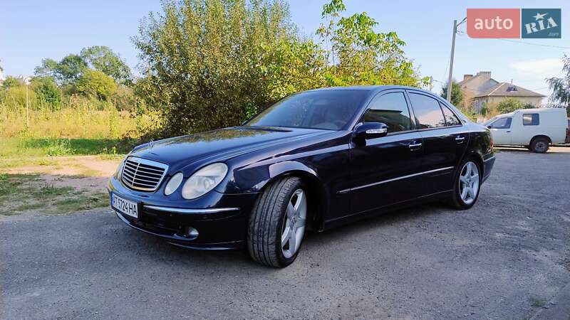 Седан Mercedes-Benz E-Class 2002 в Калуше
