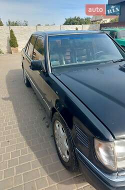 Универсал Mercedes-Benz E-Class 1994 в 
