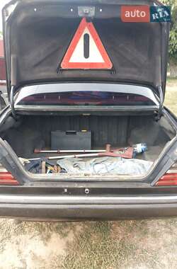 Универсал Mercedes-Benz E-Class 1994 в 