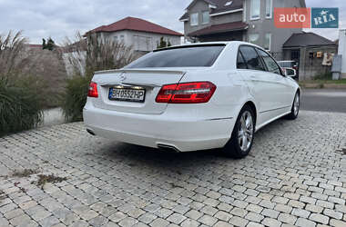 Седан Mercedes-Benz E-Class 2012 в 