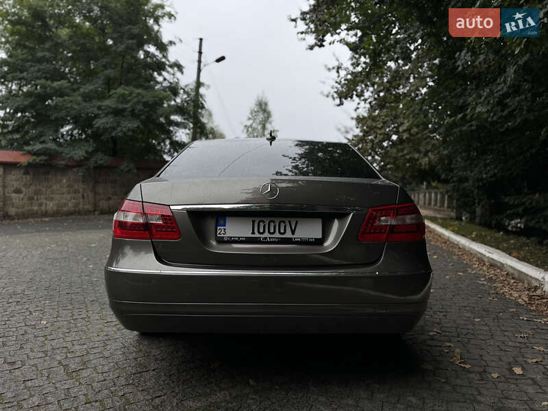 Седан Mercedes-Benz E-Class 2011 в Чернівцях фото 7 Седан Mercedes-Benz E-Class 2011 в Чернівцях