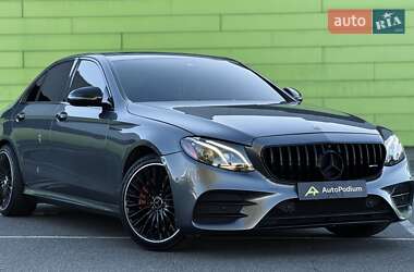 Седан Mercedes-Benz E-Class 2017 в Киеве