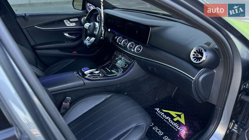 Седан Mercedes-Benz E-Class 2017 в Киеве
