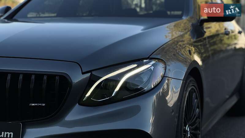 Седан Mercedes-Benz E-Class 2017 в Киеве
