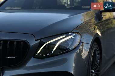 Седан Mercedes-Benz E-Class 2017 в 
