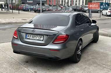 Седан Mercedes-Benz E-Class 2016 в 