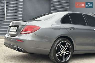 Седан Mercedes-Benz E-Class 2016 в 