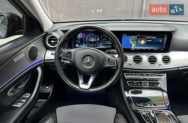 Седан Mercedes-Benz E-Class 2016 в 