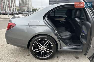 Седан Mercedes-Benz E-Class 2016 в 