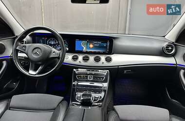 Седан Mercedes-Benz E-Class 2016 в 