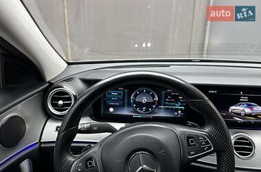Седан Mercedes-Benz E-Class 2016 в 
