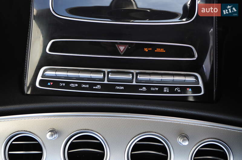 Седан Mercedes-Benz E-Class 2018 в Києві