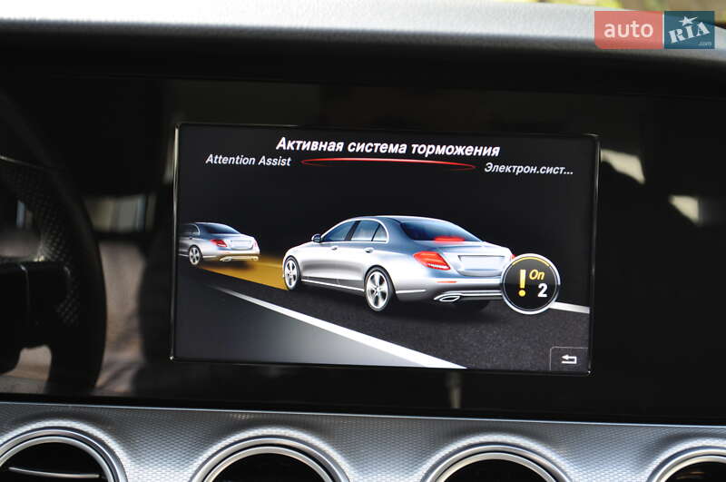 Седан Mercedes-Benz E-Class 2018 в Києві