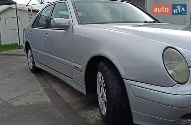 Седан Mercedes-Benz E-Class 1999 в 