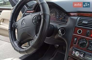 Седан Mercedes-Benz E-Class 1999 в 