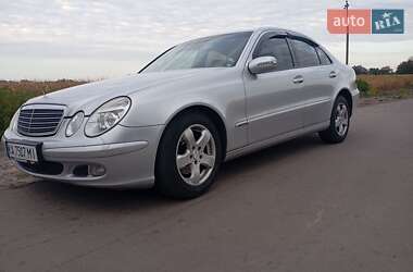 Седан Mercedes-Benz E-Class 2003 в Ромнах
