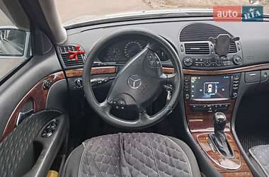 Седан Mercedes-Benz E-Class 2003 в 