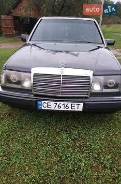 Седан Mercedes-Benz E-Class 1992 в 