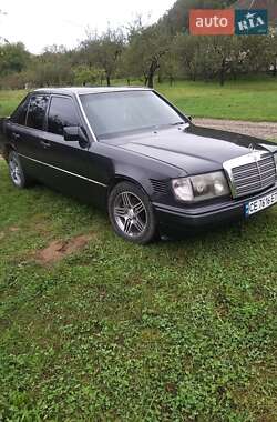 Седан Mercedes-Benz E-Class 1992 в 